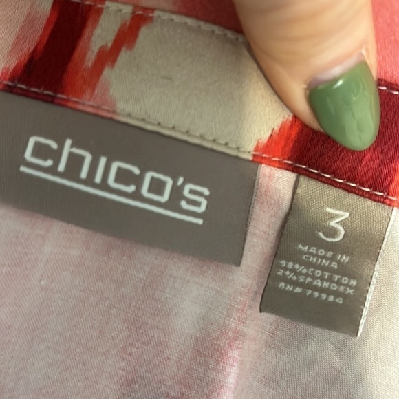 Chico’s Lightweight Jacket Swirls of Pink Pockets Size 3 XL Buttons Collar Cuffs - Picture 8 of 10